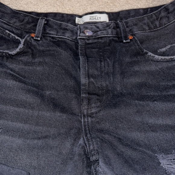 Top Shop sz 8 Moto Ashley jean short - Picture 2 of 3